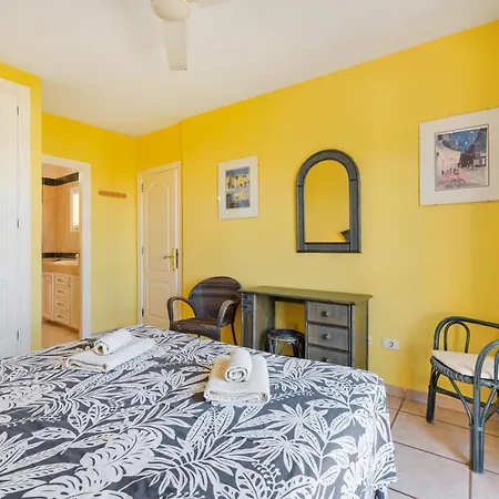 Benimar 28 * Адехе